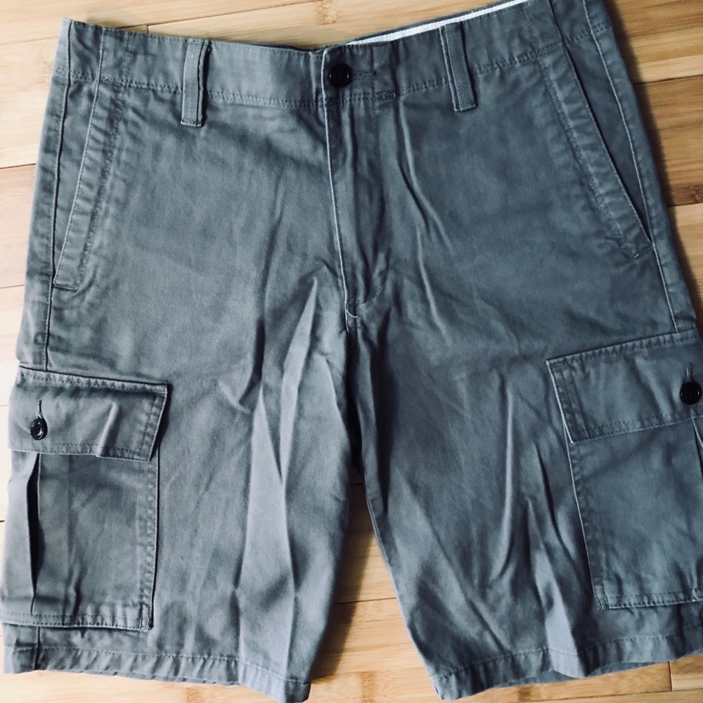 DOCKERS CARGO SHORTS